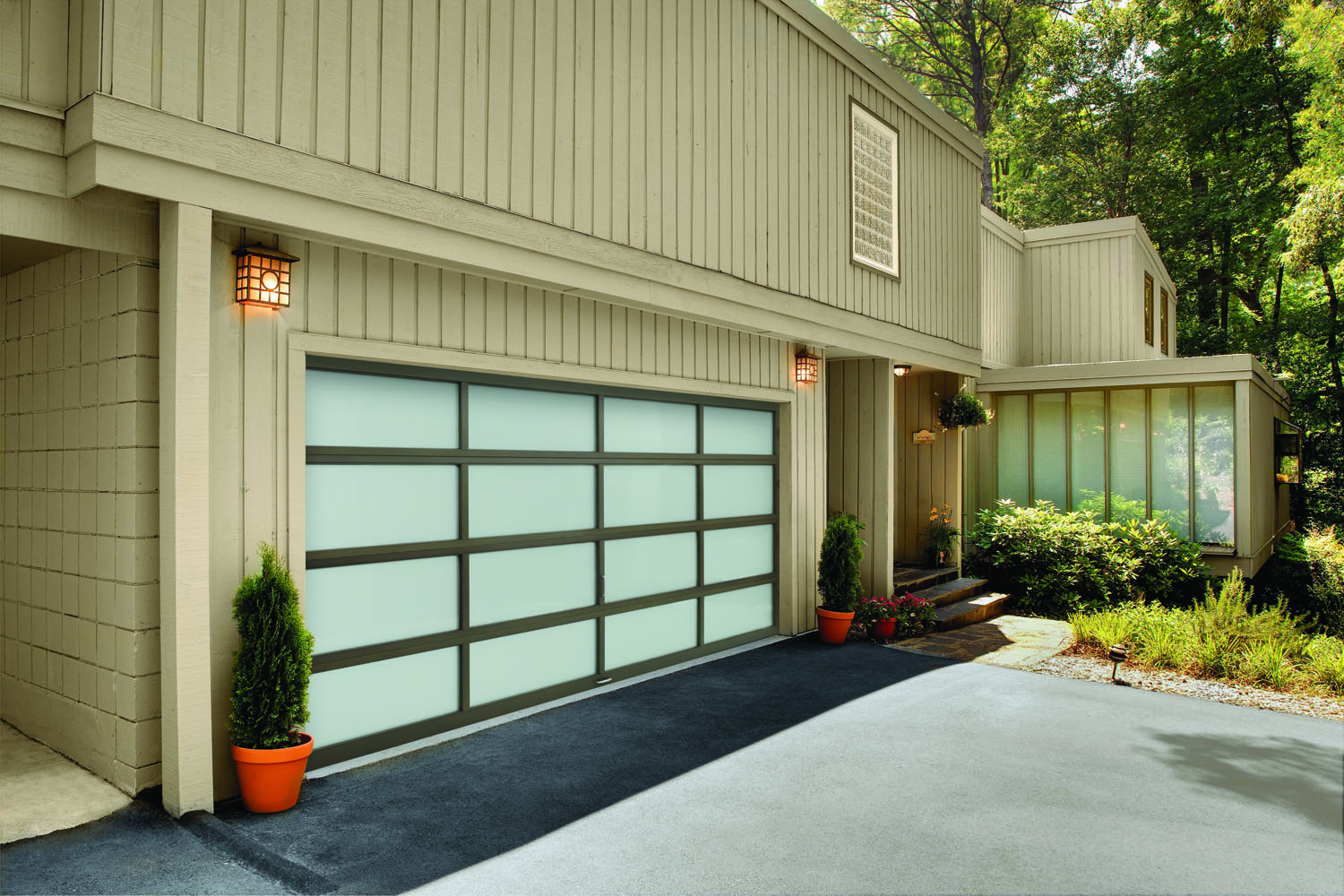 Garage Door Repair and Replacement should bring modern beauty